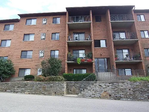 521 Martin Luther King Dr W Photo 1