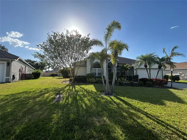 7448 39th Ct E, Sarasota, FL 34243