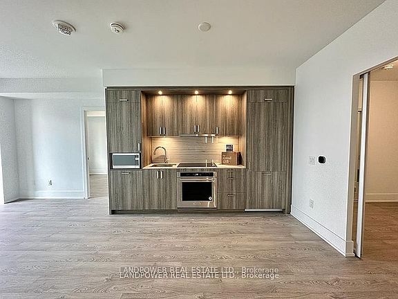 2nd image of 480 Front St W #1303