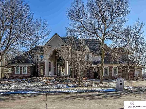 2nd image of 17067 Pasadena Ct