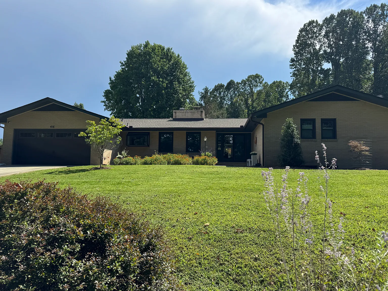 3 bed, 2.5 bath, 2246 sqft, $3,750 — Photo 1
