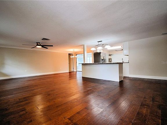 4th image of 8504 Sun Flower Ln
