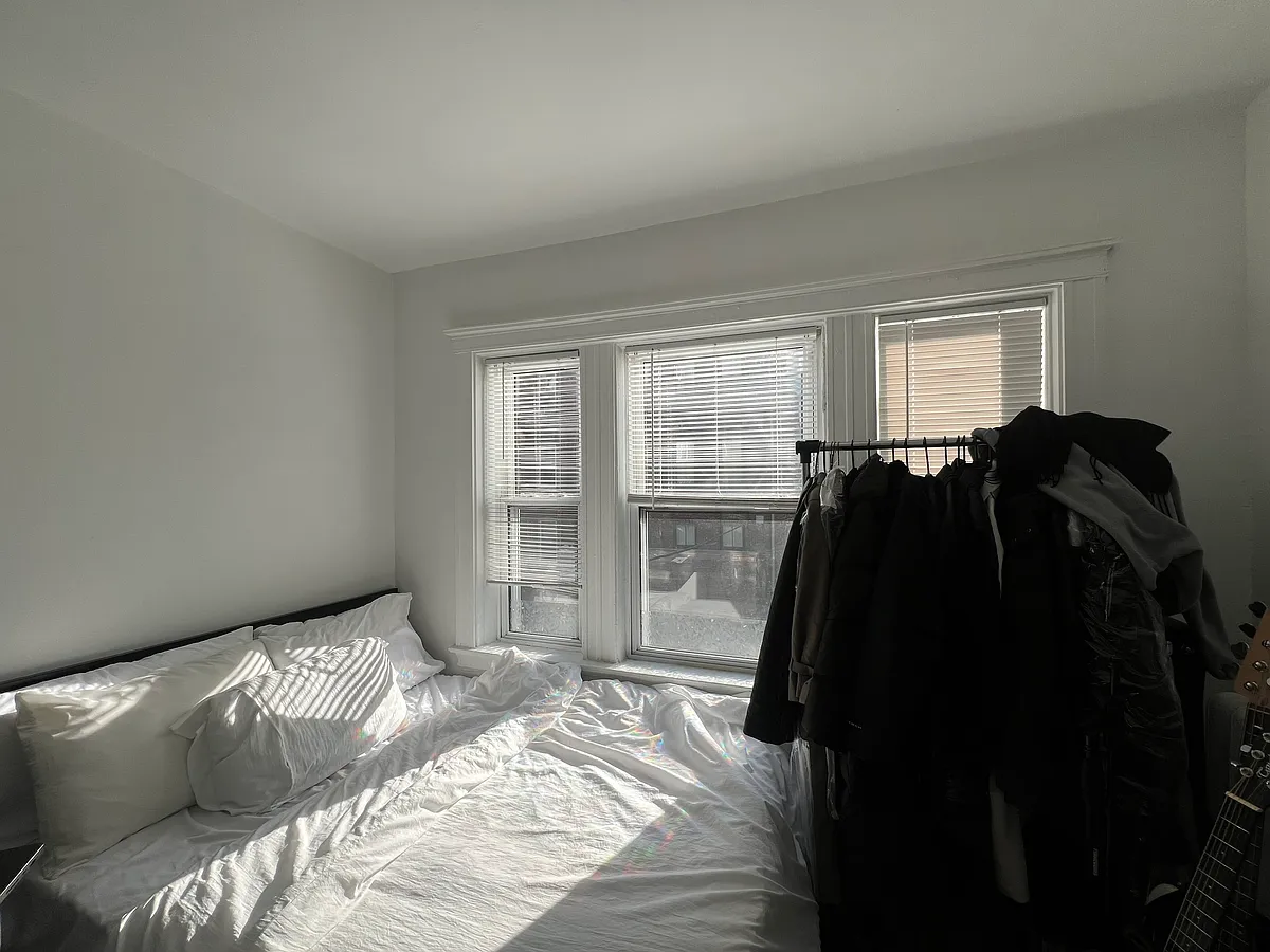 Building Photo - 10 Westland Ave #3
