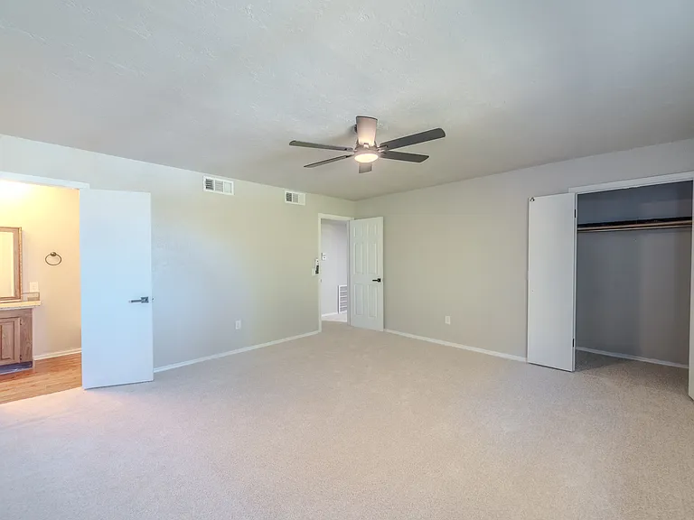 3326 Rock Creek Way — Photo 15