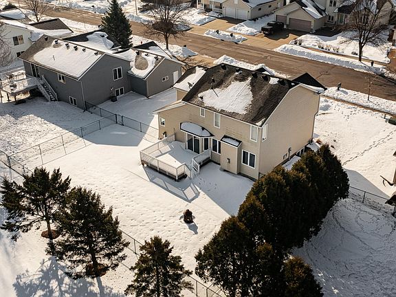 2nd image of 2657 Colleen St NE