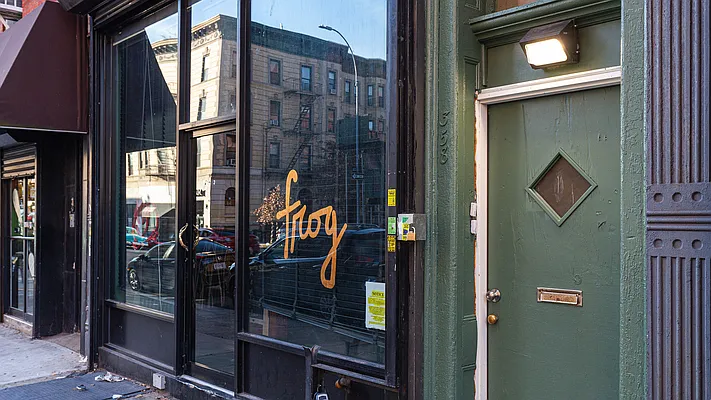 Rented by Nooklyn NYC LLC | media 43