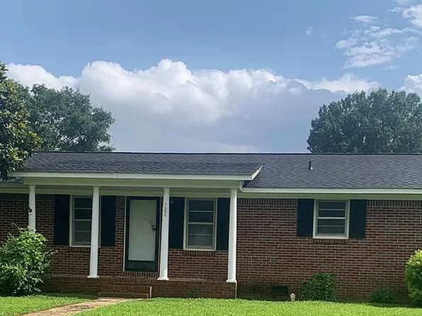 1205 Thomas Dr SW, Decatur, AL 35601