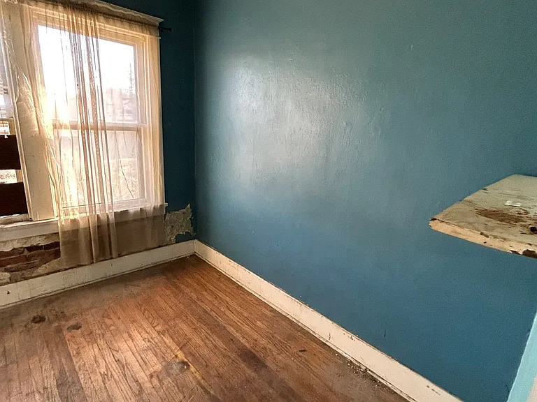 4424 Marcus Ave — Photo 14