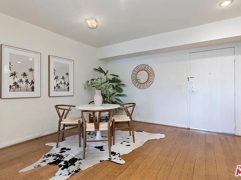 1351 N Crescent Heights Blvd #207 — Photo 9