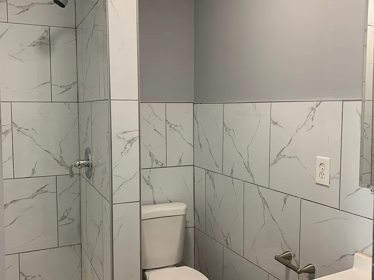 1504 Linden St — Photo 15