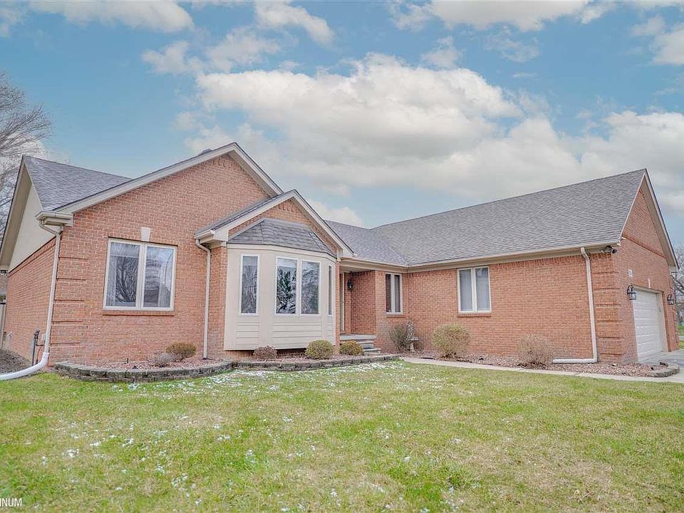 37104 Moravian Dr, Clinton Township, MI 48036 Zillow
