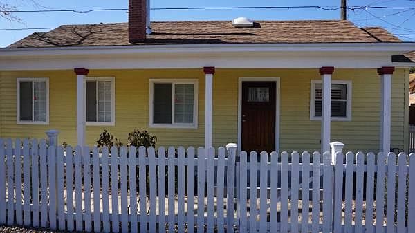 1st image of 613 Coal Ave SE