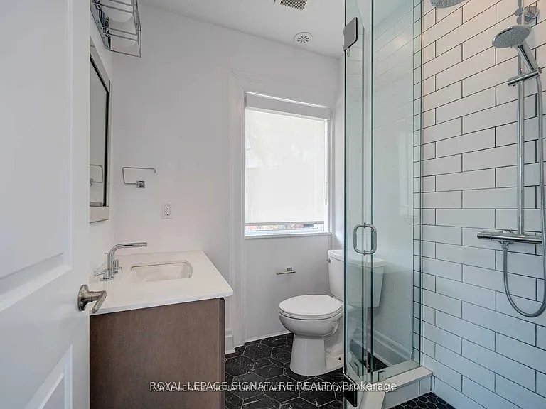 1 Lansdowne Ave #2B — Photo 3