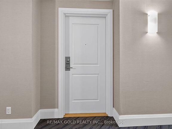 3rd image of 24 Woodstream Blvd #909