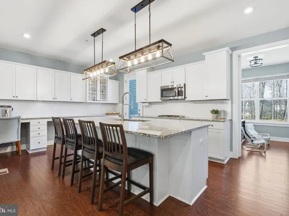 2658 Sequoia Ln, Gambrills, MD 21054
