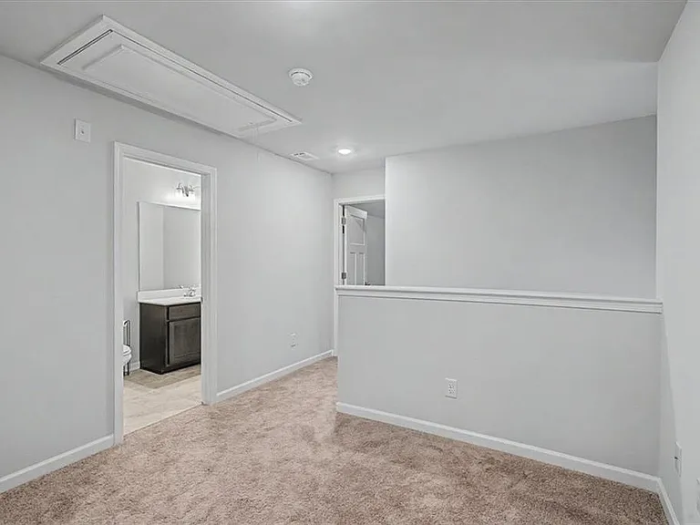 1360 Sugar Glen Ct — Photo 12