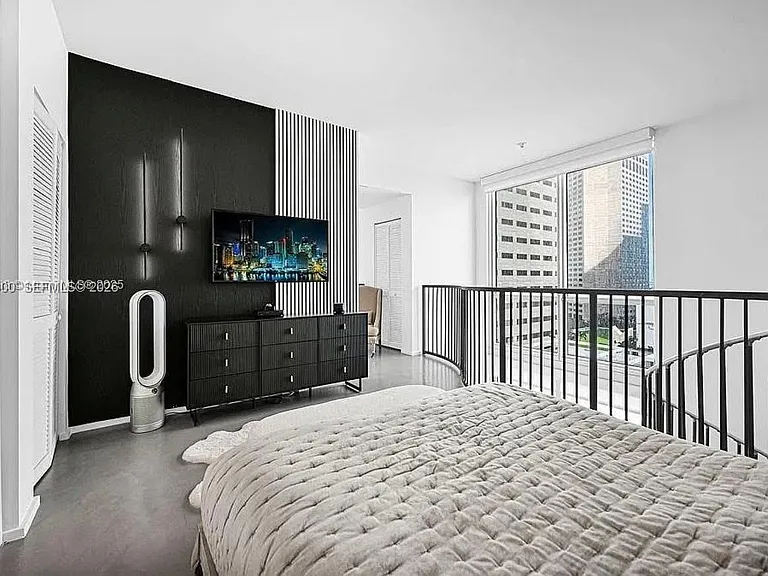 300 S Biscayne Blvd #L-1232 — Photo 11