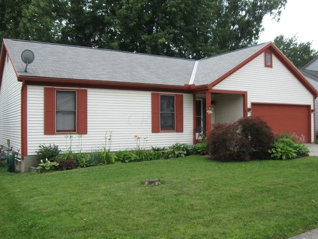 457 Senate Ave photo 1