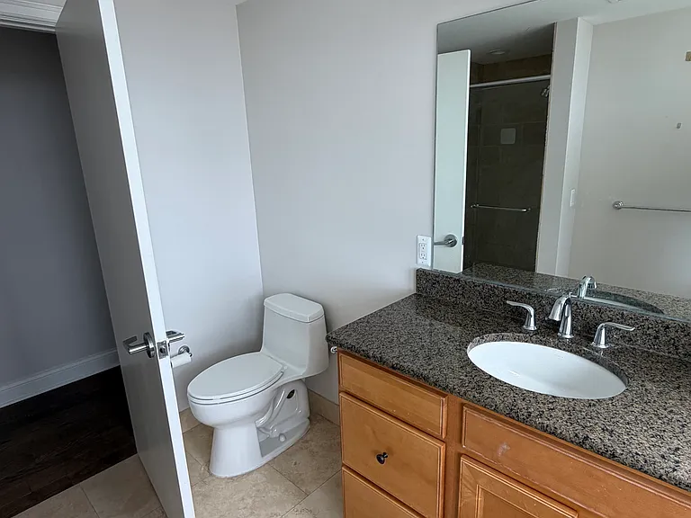 525 W Lafayette Blvd #16C — Photo 21