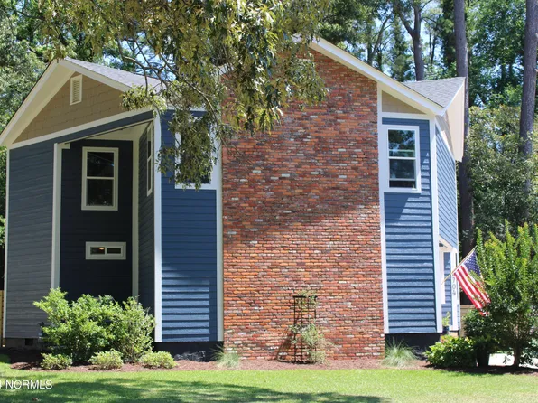 4704 Trent Woods Drive, Trent Woods, NC 28562