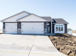 3817 Lone Peak Dr, Bismarck, ND 58503