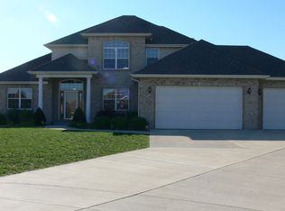 106 Sunset Ct, Columbia, IL 62236