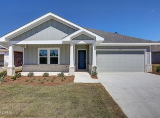 156 Drews Ln, Lynn Haven, FL 32444