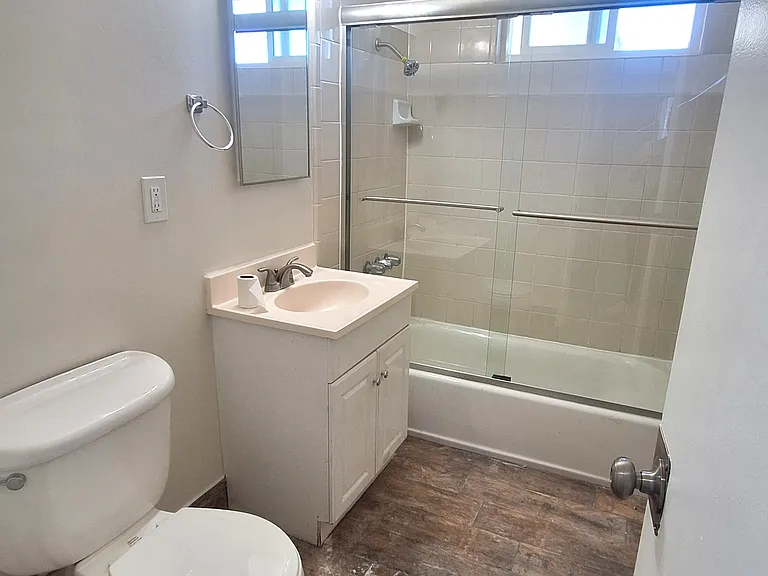 13322 Cordary Ave #B — Photo 18