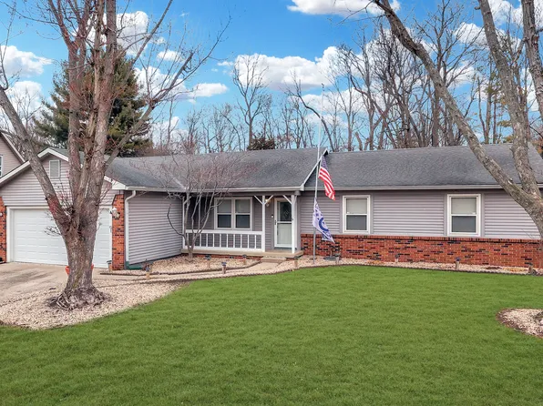 3694 Creekwood Dr, Greenwood, IN 46142