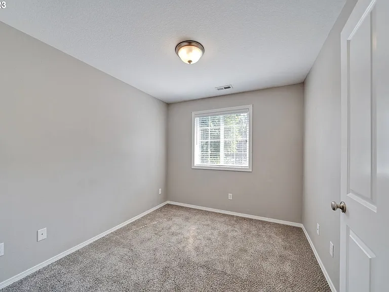 773 N Pine St — Photo 19