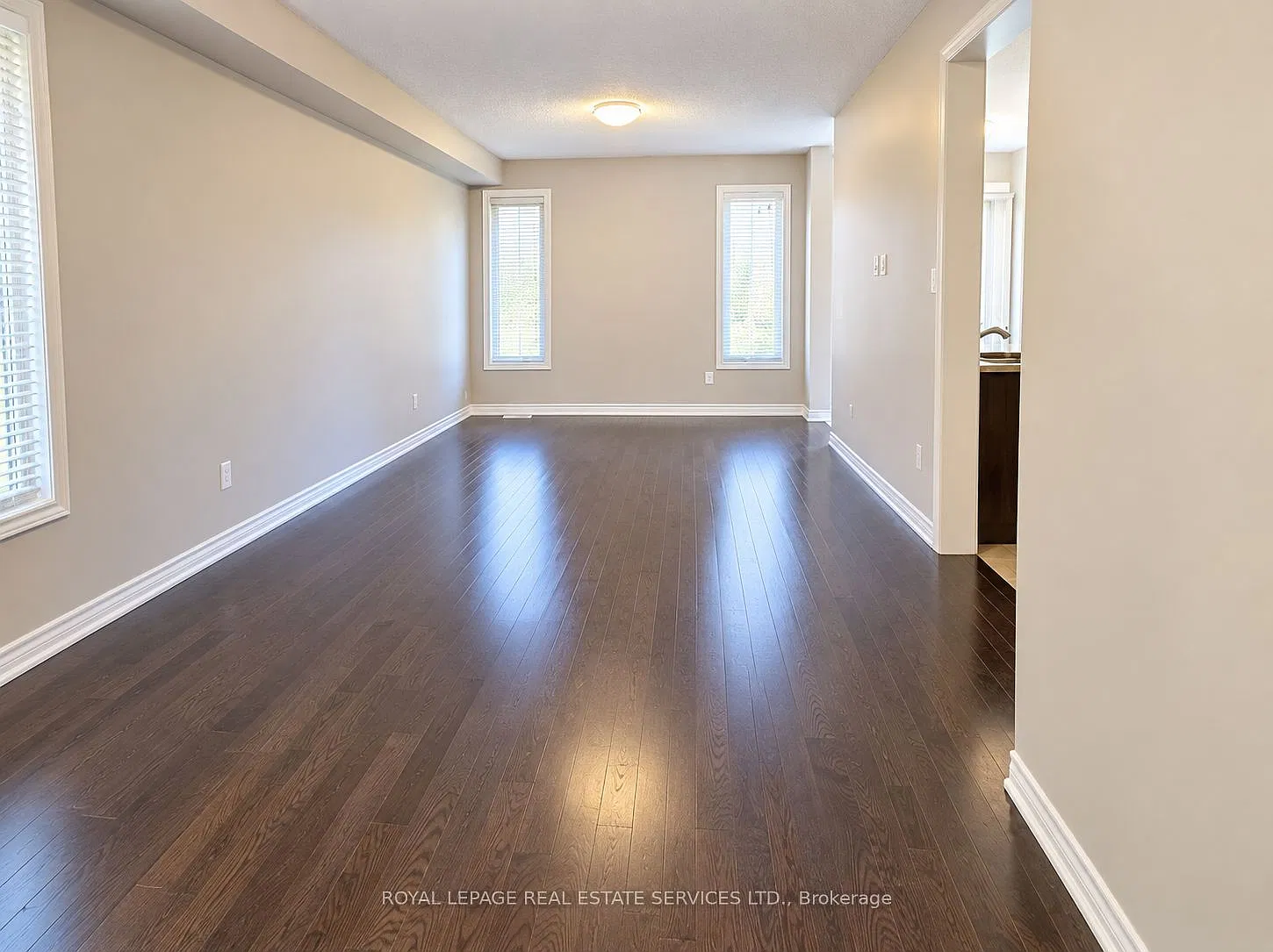 4 bed, $2,950 — Photo 4