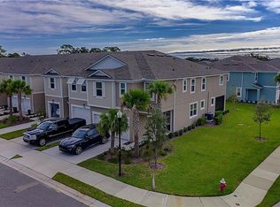 1002 Mango Ct, Oldsmar, FL 34677