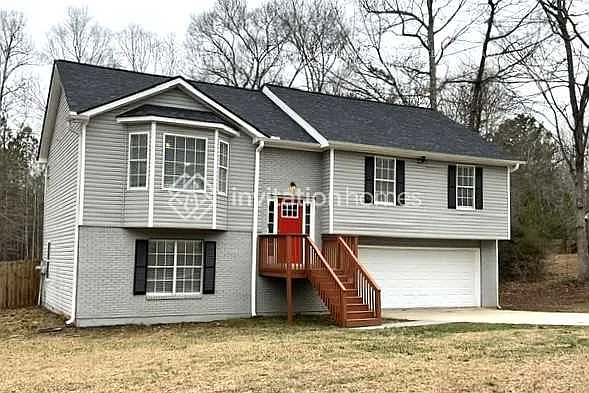240 Mountain Way photo 1