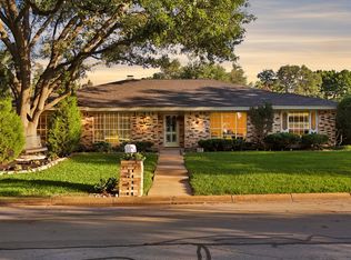 4413 Willow Way Rd, Fort Worth, TX 76133