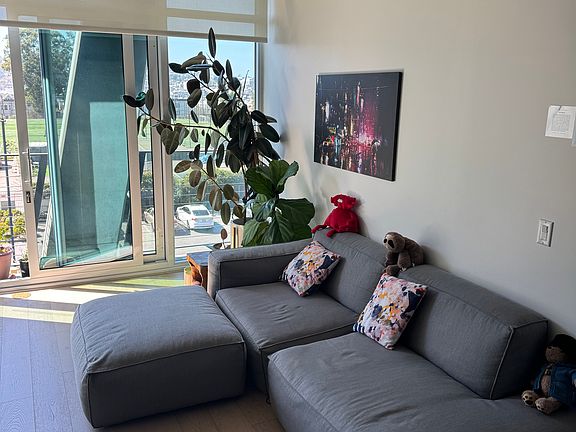 4th image of 338 Potrero Ave