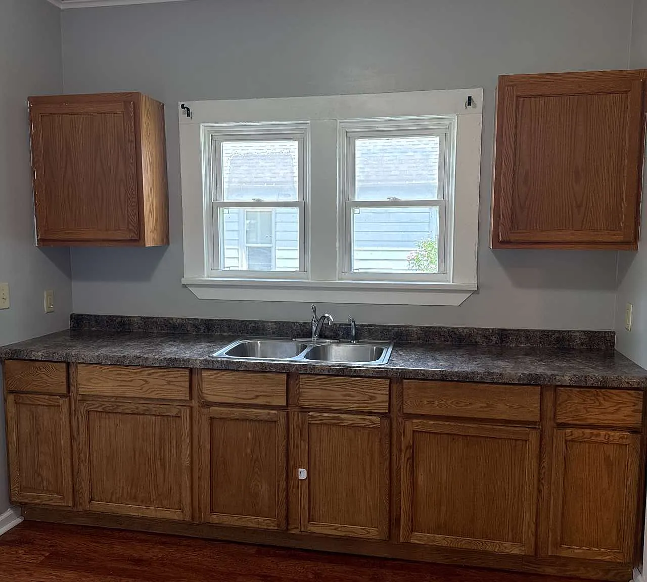948 S 5th St - 1 — Photo 3