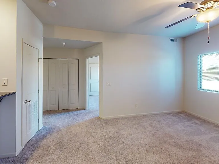 The Legends Apartments — Photo 34