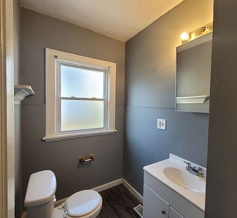 4th image of 18225 Landseer Rd