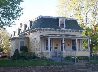 151 Mount Pleasant St, Norwich, CT 06360