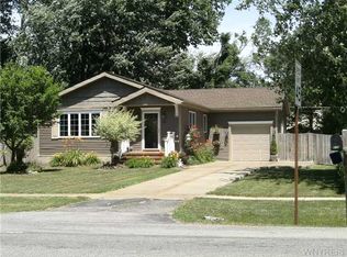 816 N French Rd, Amherst, NY 14228