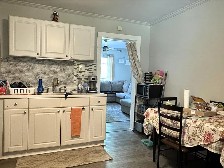 11 Bonnell Pl #1 — Photo 4