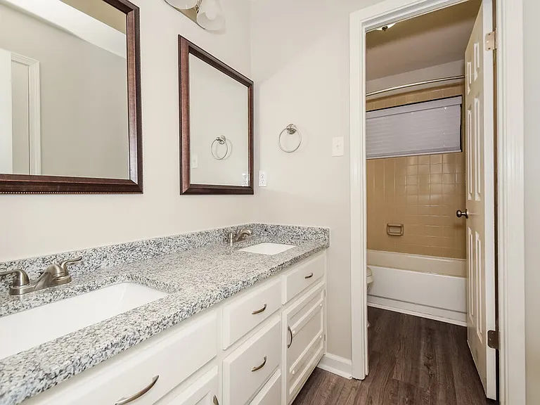 120 Shelley Renee Ln — Photo 12