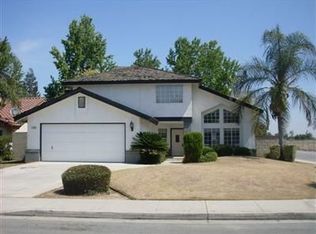 9300 Foxglen Ct, Bakersfield, CA 93312