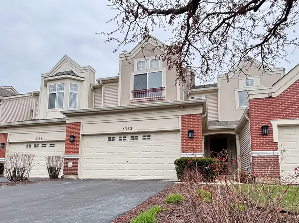 3352 Rosecroft Ln, Naperville, IL 60564