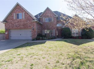 1874 Candleshoe Dr, Fayetteville, AR 72701