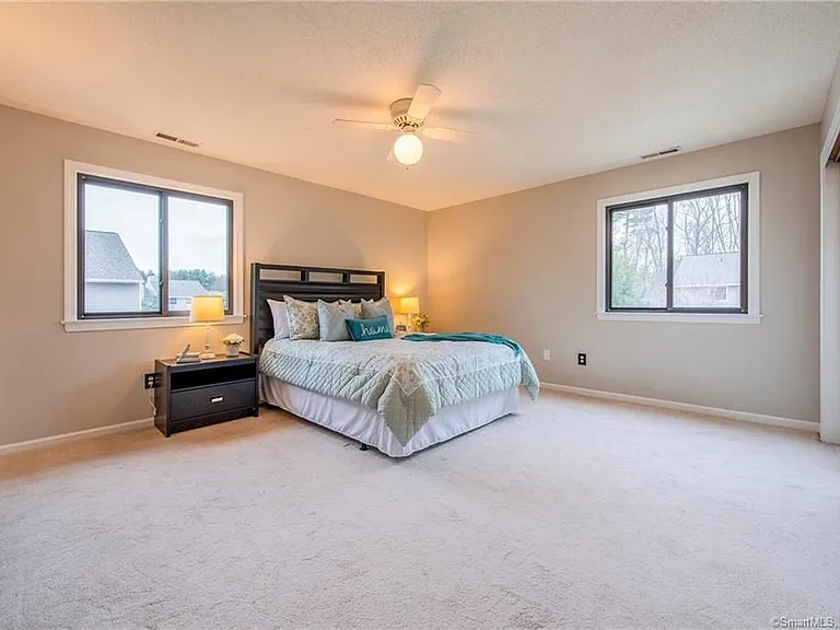 1110 Mill Pond Dr #1110 — Photo 2