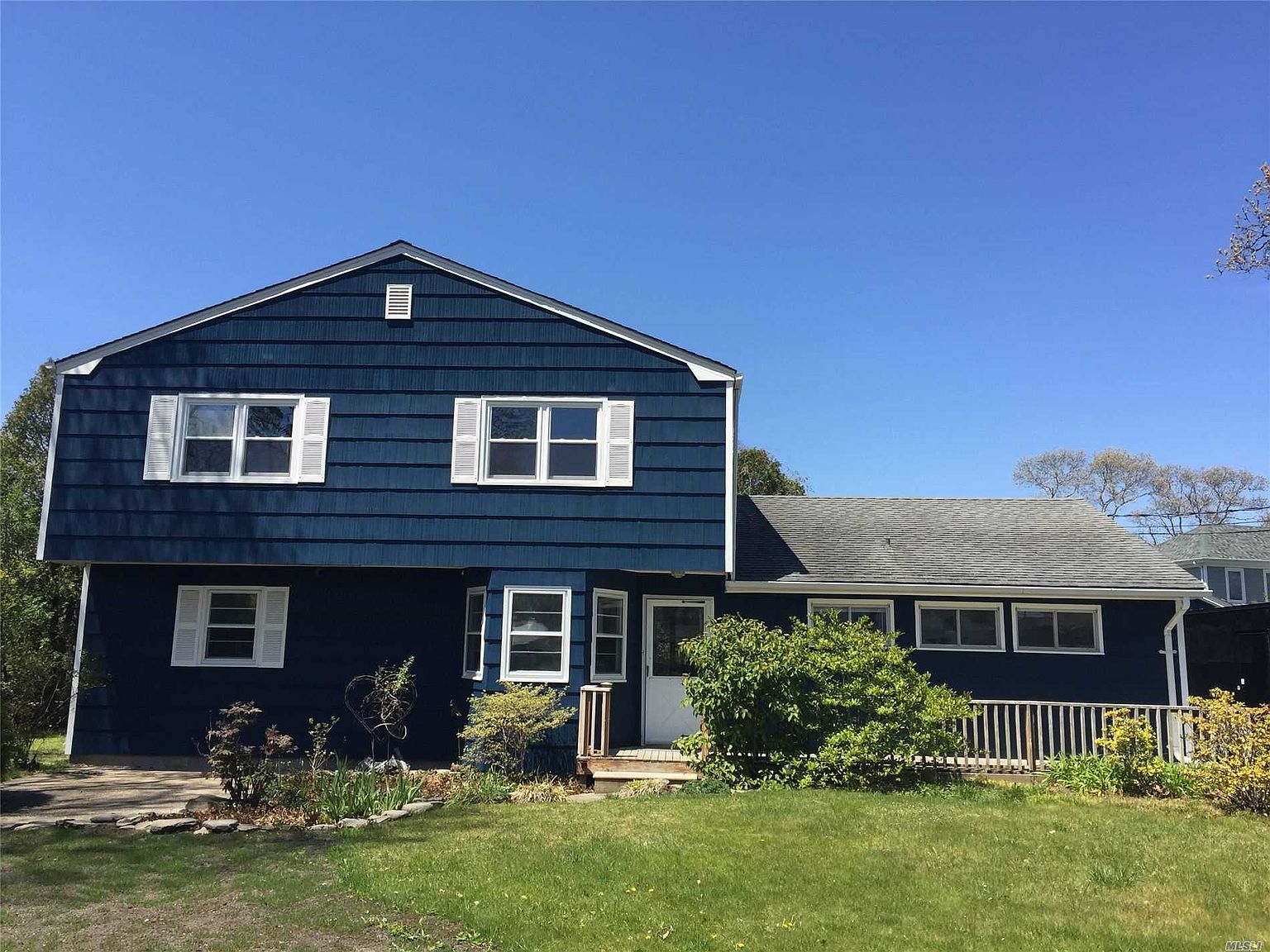10 Whiting Rd, East Quogue, NY 11942 Zillow
