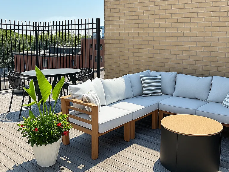255 Stewart St — Photo 8