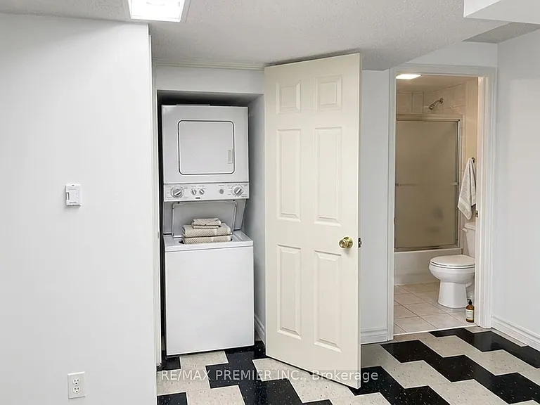46 Belmont Cres #BASEMENT — Photo 6