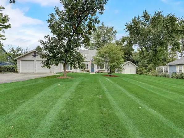 25176 W Edgar Ave, Antioch, IL 60002